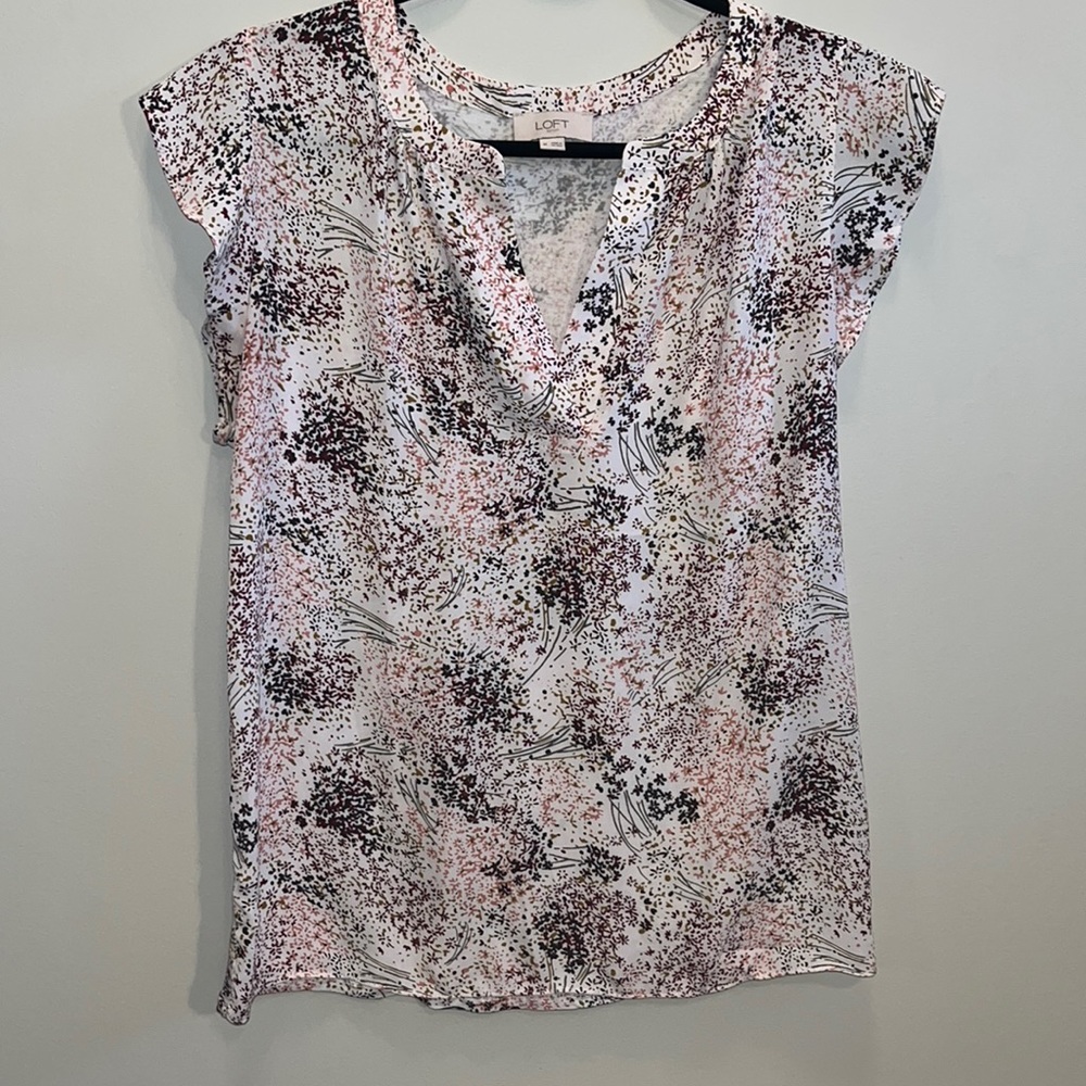Loft sleeveless blouse